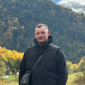 Yaroslav, ingeniero de control de calidad